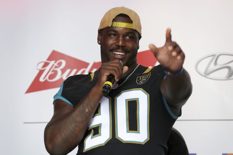 Malik Jackson paid the adoption fees for 181 homeless pets in Jacksonville. (AP)