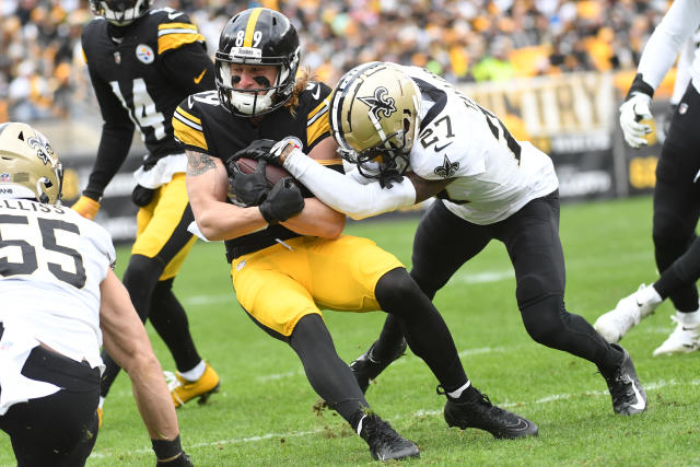 New Orleans Saints cornerback Alontae Taylor (27) during an NFL