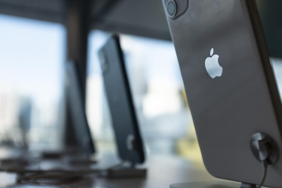 HONG KONG, CHINA - 2020/02/23: An American multinational technology company Apple Inc displays an iphone at one of their shops in Hong Kong. (Photo by May James/SOPA Images/LightRocket via Getty Images)