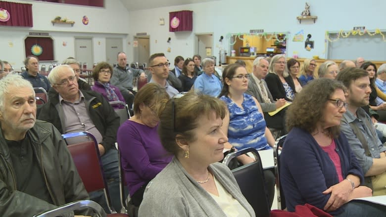 'How come fracking isn't in the legislation?' public gives feedback on draft Water Act