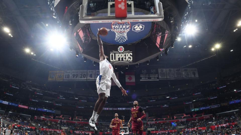 Paul George scores during the Los Angeles Clippers 120-118 win over the Cleveland Cavaliers