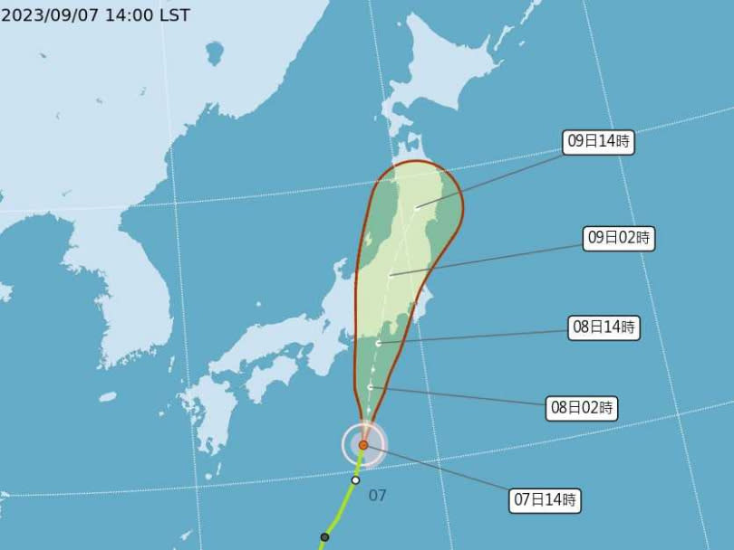 中央氣象局也預測鴛鴦颱風的路徑，預計8日下午後登陸日本關東地區。（圖／翻攝自中央氣象局）