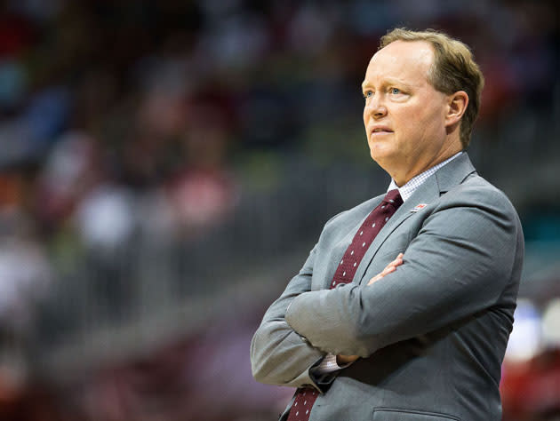 Mike Budenholzer does what he can. (Getty Images)