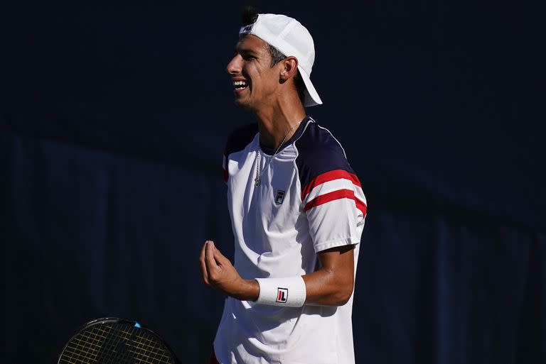 El gesto del australiano Alexei Popyrin, tras ceder un punto ante Diego Schwartzman