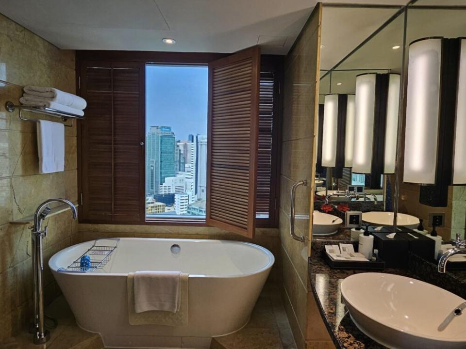 bangkokhotels - bathroom