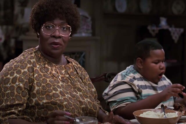 Eddie Murphy as Anna Pearl Klump and Jamal Mixon as Ernie Klump Jr. in The Nutty Professor (1996)