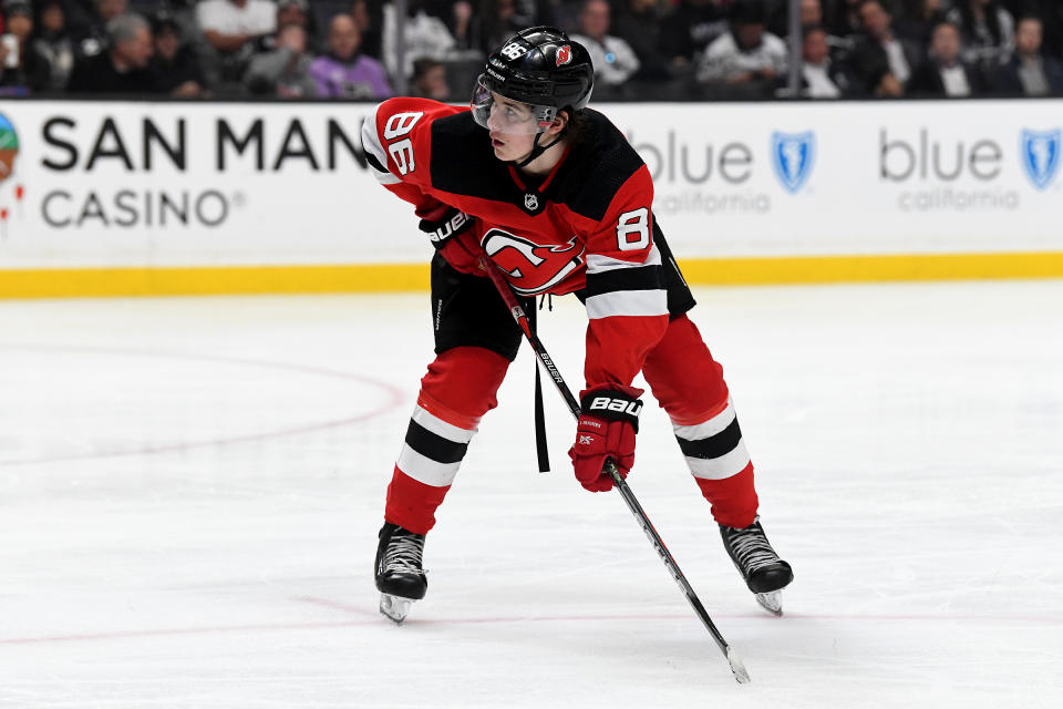 New Jersey Devils Left Wing Jack Hughes (86) 