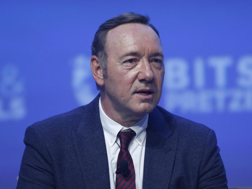 Was bedeutet der Tod des Anklägers für Schauspieler Kevin Spacey? (Bild: annik Bikker / Shutterstock.com)