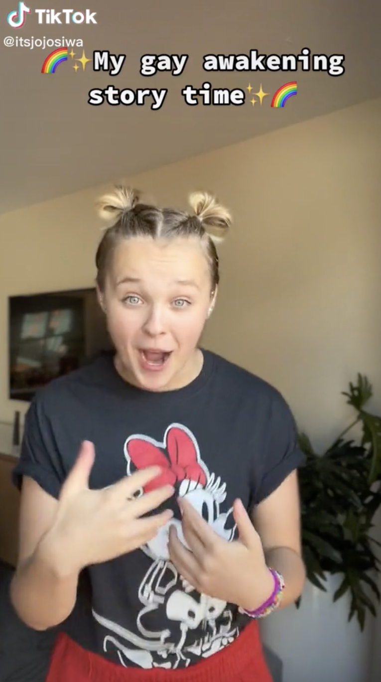   TikTok: JoJo Siwa