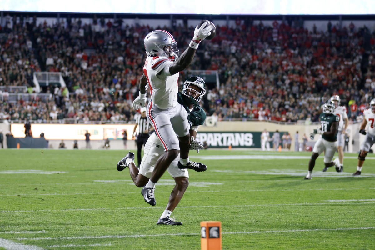 LeBron James is overwhelmed as Ohio State freshman Jeremiah Smith makes two one-handed catches on the same drive