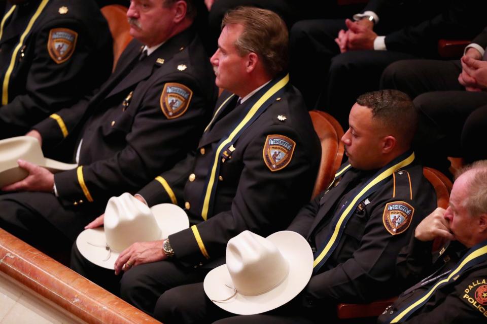 President Obama speaks at memorial for slain Dallas police