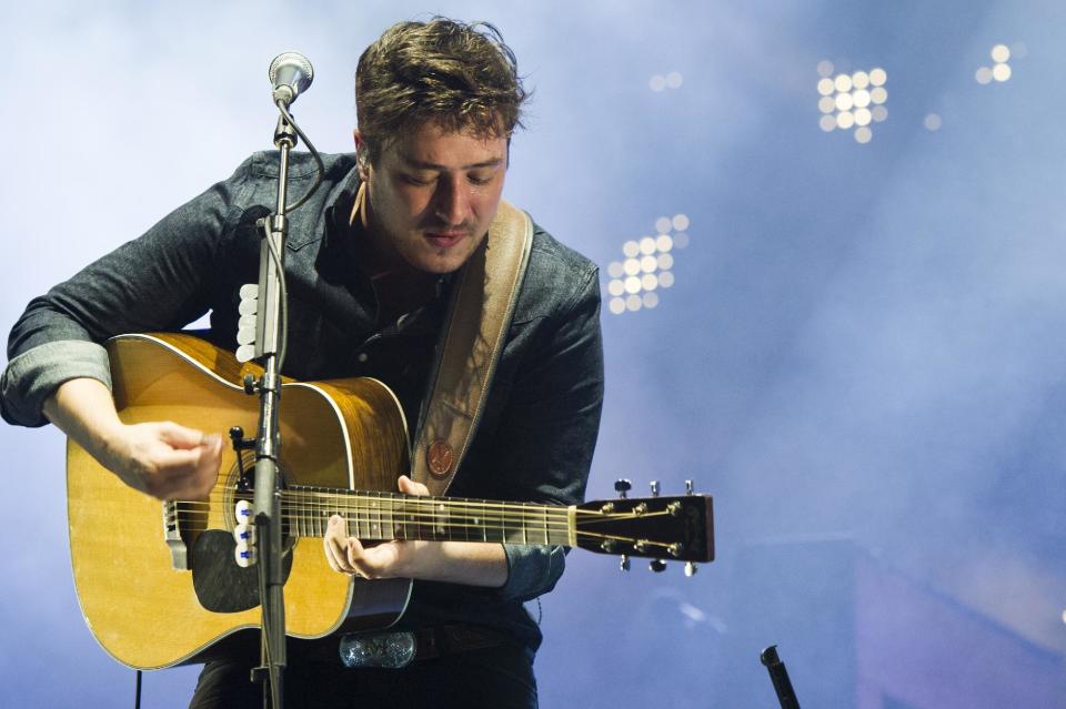 Mumford & Sons band member Marcus Mumford performs on Wednesday, Aug. 28, 2013 at the West Side Tennis Club in the Forest Hills neighborhood of the Queens borough of New York. (Photo by Charles Sykes/Invision/AP)