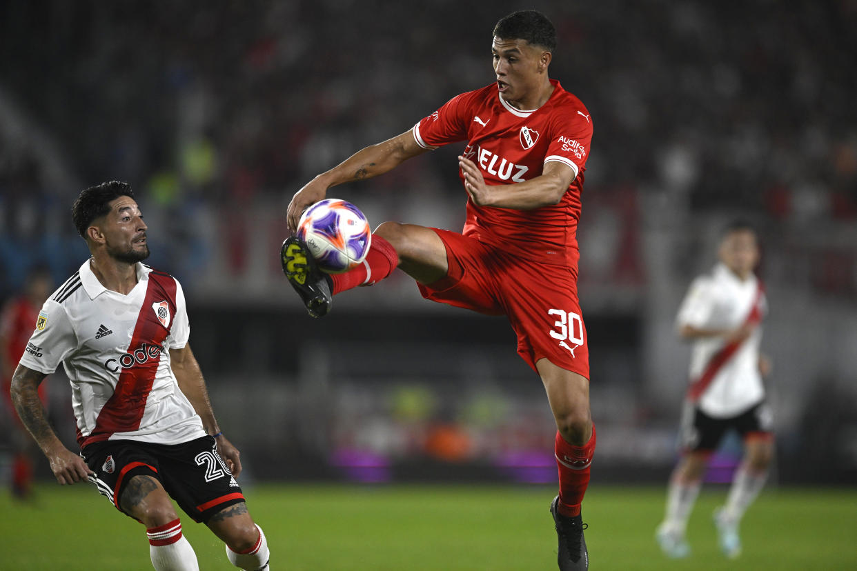 Independiente enfrenta un momento de presión en lo financiero y también en lo deportivo, pues son penúltimos de la Liga Argentina. (Diego Alberto Haliasz/Getty Images)