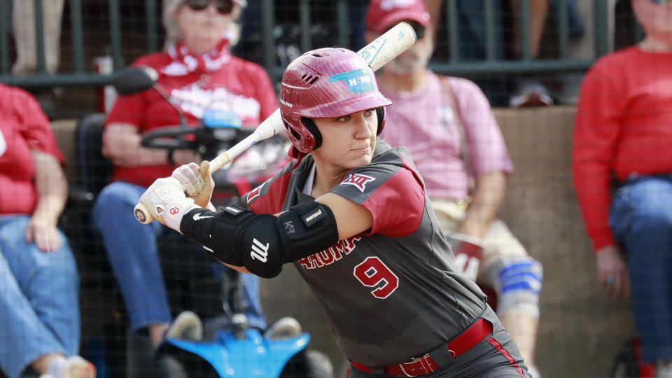 Oklahoma's Kinzie Hansen during an NCAA softball game against Hofstra on Friday, May 19, 2023, in Norman, Okla. (AP Photo/Garett Fisbeck)