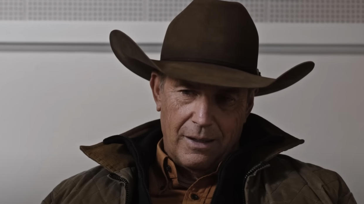  John Dutton in cowboy hat in Yellowstone Season 4. 