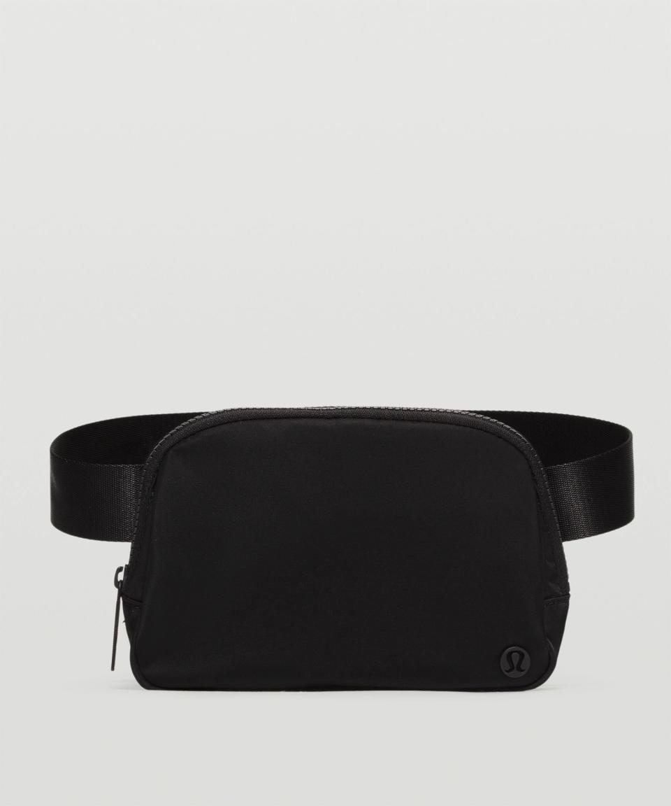 22) Everywhere Belt Bag