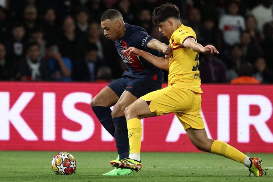 Pau Cubarsi played an excellent game against PSG in the Champions League. (Photo by FRANCK FIFE/AFP via Getty Images)