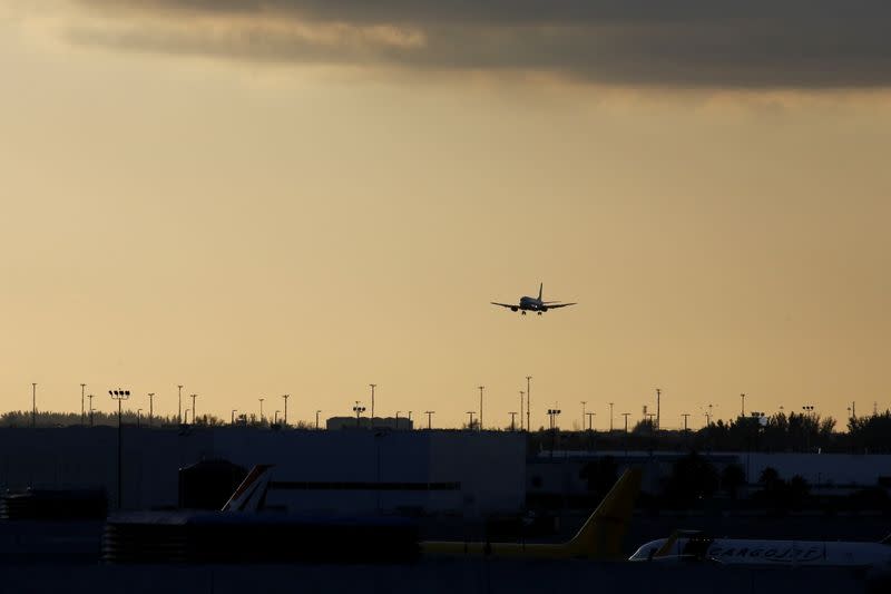 FILE PHOTO: Federal Aviation Administration (FAA) slows the volume of airplane traffic over Florida