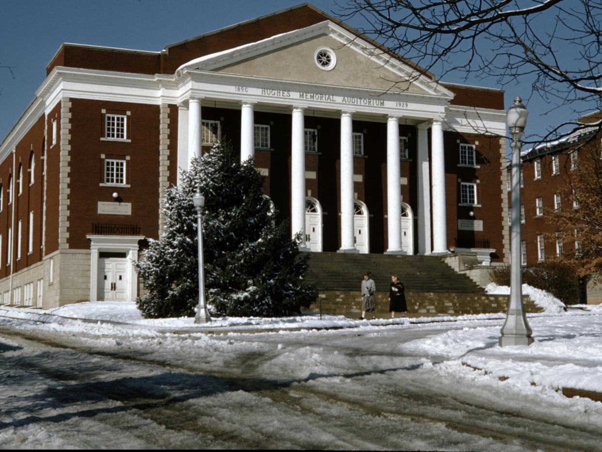 A picture of Asbury College.