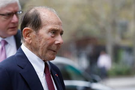 Maurice "Hank" Greenberg, former chairman of American International Group Inc., (AIG) arrives at the New York State Supreme Courthouse in Manhattan, New York City, U.S., September 29, 2016. REUTERS/Brendan McDermid