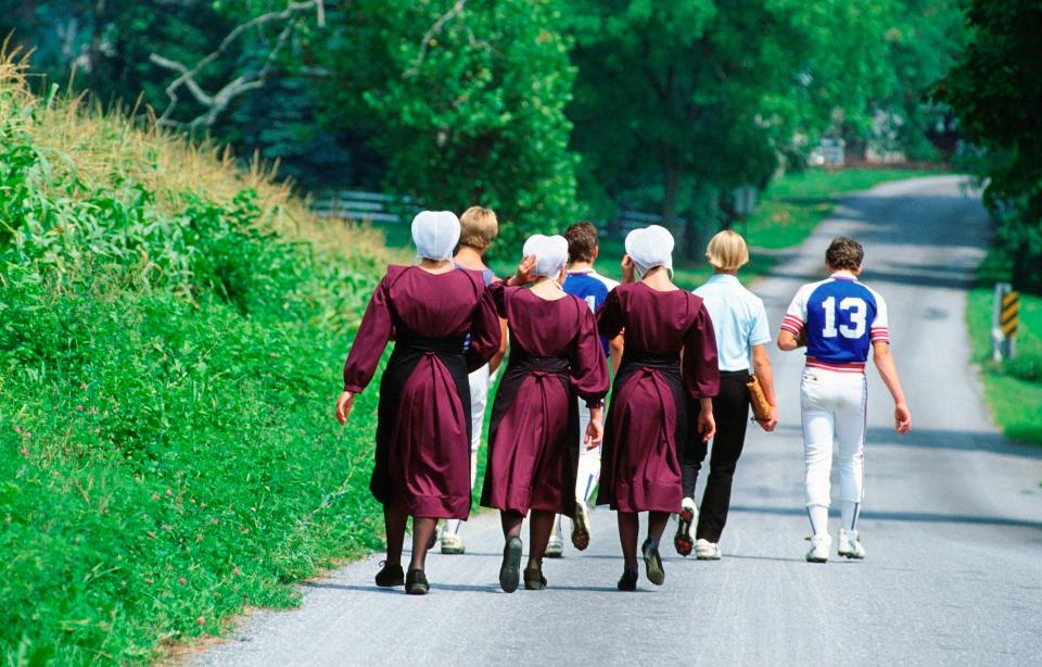 Amish teenagers.