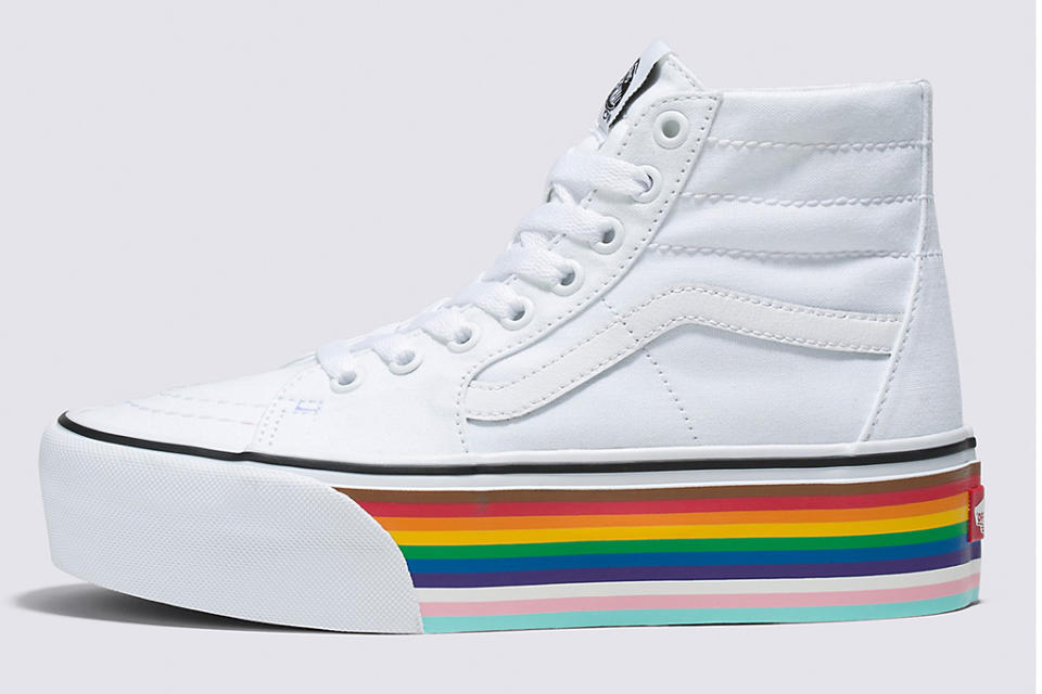 Vans Pride, Pride 2023, LGBT, LGBTQIA+, sneakers, colorful sneakers, gay, gay rights