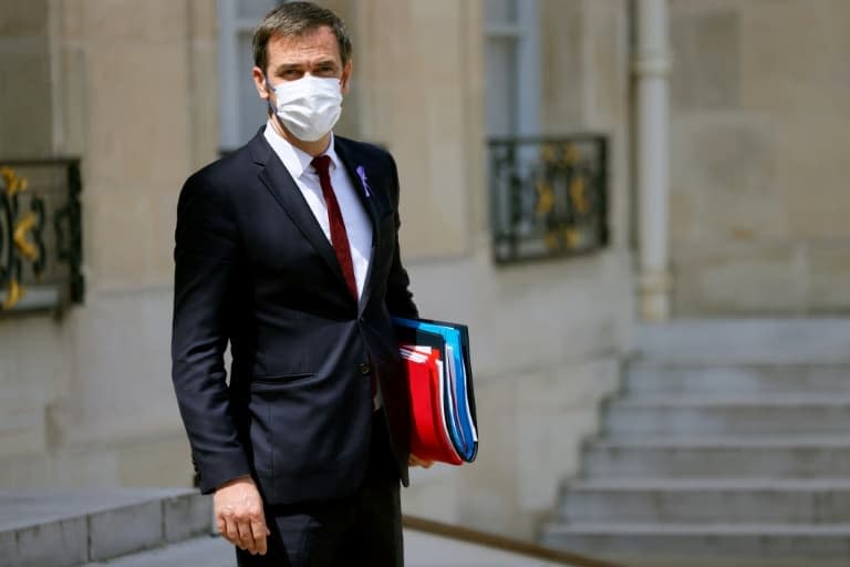 Le ministre de la Santé Olivier Véran à la sortie de l'Elysée, le 2 juin 2021 à Paris - Thomas SAMSON © 2019 AFP