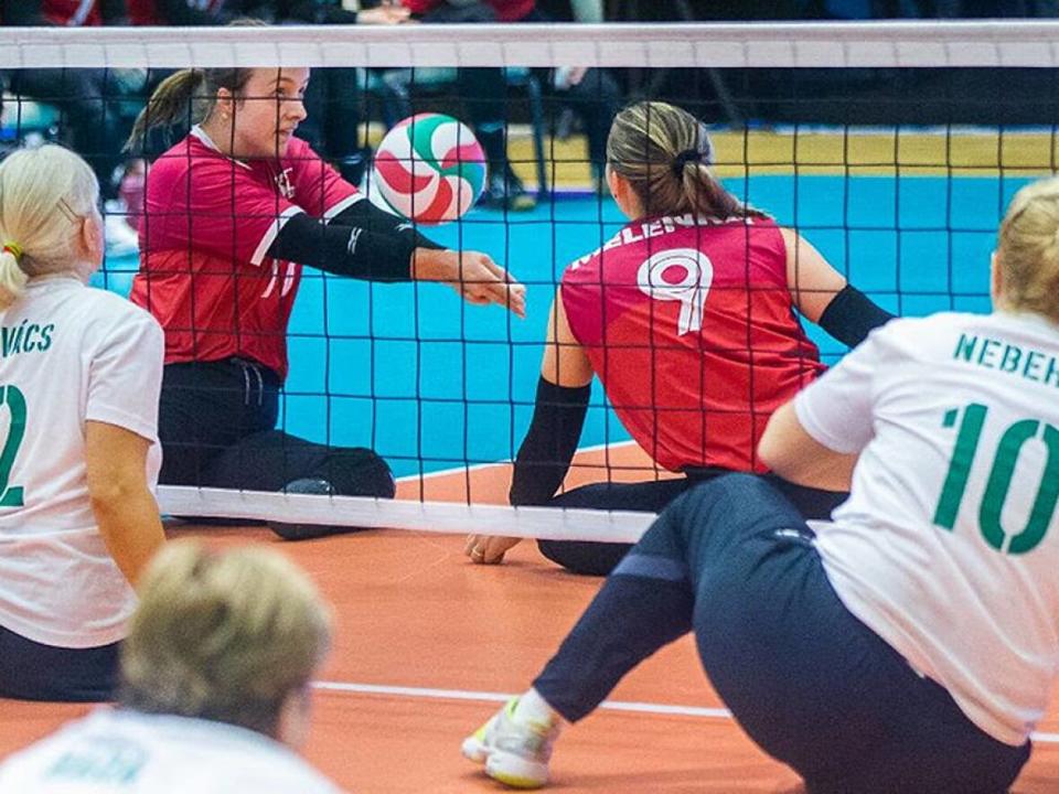 The sixth-ranked Canadian women's sitting volleyball team advanced to a Wednesday quarter-final with a 25-8, 25-11, 25-12 win over No 16 Hungary on Tuesday at the world championships in in Sarajevo, Bosnia and Herzegovina. (Submitted by Volleyball Canada - image credit)