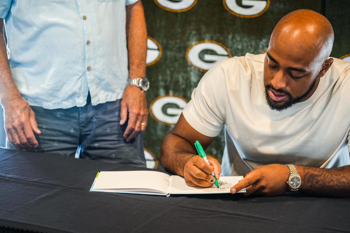 Packers RB A.J. Dillon releases his new children's book at launch party