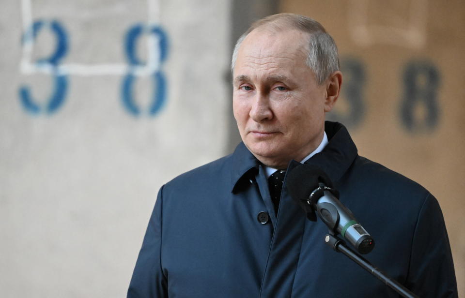 Russian President Vladimir Putin visits the construction site of the National Space Agency on the premises of the Khrunichev State Research and Production Space Centre, in Moscow, Russia February 27, 2022. Sputnik/Sergey Guneev/Kremlin via REUTERS ATTENTION EDITORS - THIS IMAGE WAS PROVIDED BY A THIRD PARTY.