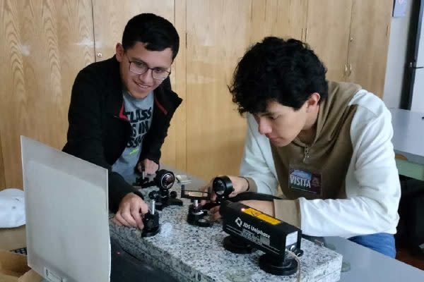 Mexicanos se preparan para viajar a la Olimpiada Internacional de Física