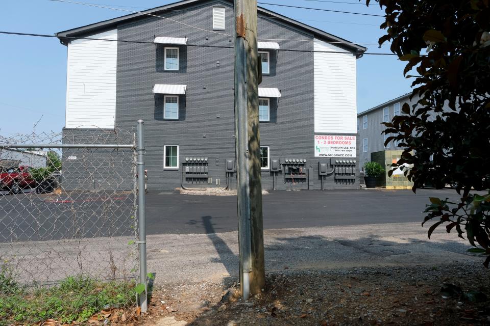 Michael Davis and Cedric Johnson exchanged fire on the other side of this pole at 1:45:38 a.m. on Jan. 15. Johnson sat in the Jeep facing toward University. This photo was taken on May 25.