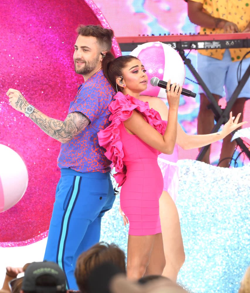 Jordan McGraw and Sarah Hyland at the Teen Choice Awards | Kevin Winter/Getty Images
