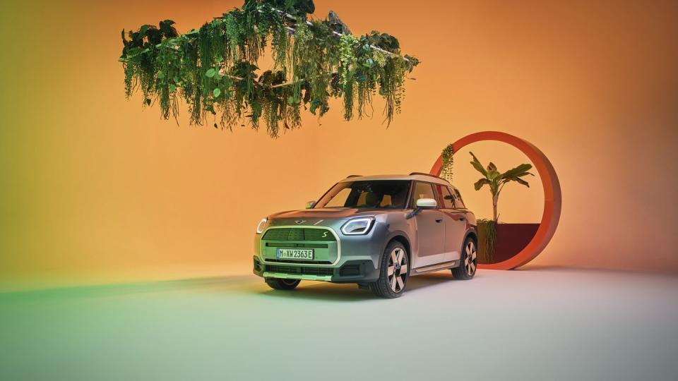 2025 mini cooper countryman se electric