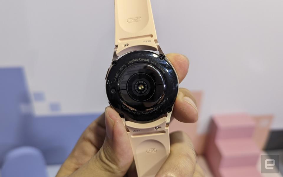 <p>Samsung Galaxy Watch5</p>
