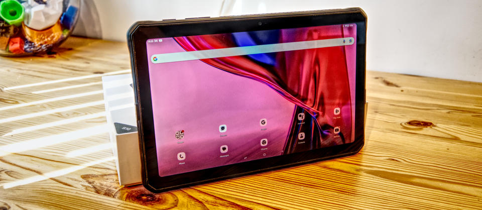  Doogee R10 rugged tablet 