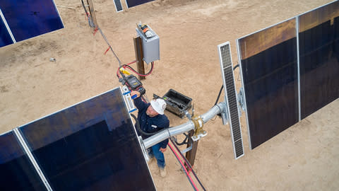 Technician uses the latest Fluke PVA-1500 series tools. Photo Credit: Fluke