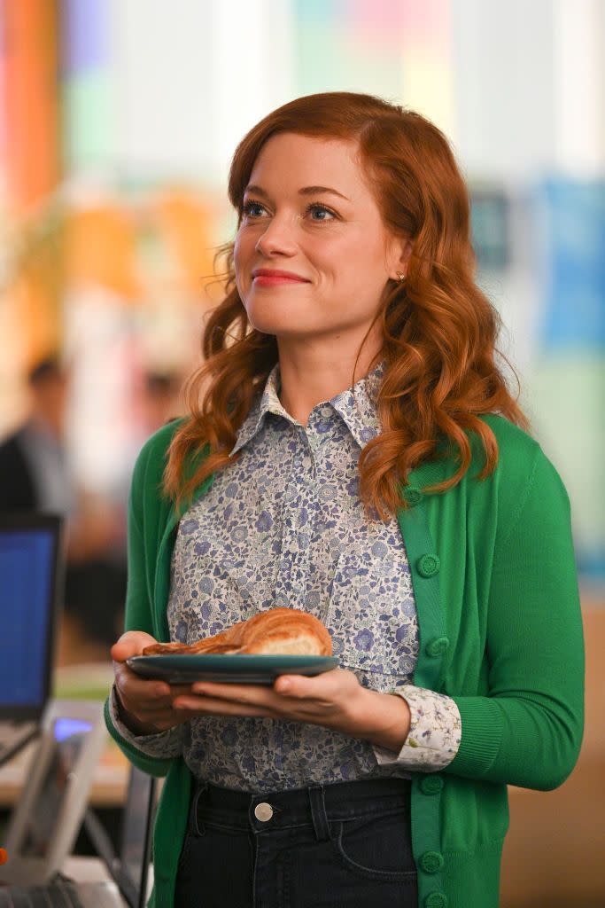 <p>Before she was Zoey, <a href="https://www.imdb.com/name/nm3994408/" rel="nofollow noopener" target="_blank" data-ylk="slk:Jane Levy;elm:context_link;itc:0;sec:content-canvas" class="link "><strong>Jane Levy</strong></a> began her career a decade ago on the Showtime series <em><a href="https://www.amazon.com/gp/video/detail/B005FDW4KG/?tag=syn-yahoo-20&ascsubtag=%5Bartid%7C10055.g.35226420%5Bsrc%7Cyahoo-us" rel="nofollow noopener" target="_blank" data-ylk="slk:Shameless;elm:context_link;itc:0;sec:content-canvas" class="link ">Shameless</a></em>. Shortly after, she landed her first lead role in the ABC sitcom <em><a href="https://www.amazon.com/Suburgatory-The-Complete-First-Season/dp/B00601HCGS?tag=syn-yahoo-20&ascsubtag=%5Bartid%7C10055.g.35226420%5Bsrc%7Cyahoo-us" rel="nofollow noopener" target="_blank" data-ylk="slk:Suburgatory;elm:context_link;itc:0;sec:content-canvas" class="link ">Suburgatory</a></em>, which ran for three seasons. Her résumé also includes the comedy drama <em>There's... Johnny!</em>, Hulu's psychological horror series <em><a href="https://go.redirectingat.com?id=74968X1596630&url=https%3A%2F%2Fwww.hulu.com%2Fseries%2Fcastle-rock-b11816c9-9e35-44f3-bf04-220b1d12f770&sref=https%3A%2F%2Fwww.goodhousekeeping.com%2Flife%2Fentertainment%2Fg35226420%2Fzoeys-extraordinary-playlist-cast%2F" rel="nofollow noopener" target="_blank" data-ylk="slk:Castle Rock;elm:context_link;itc:0;sec:content-canvas" class="link ">Castle Rock</a></em>, and Netflix's thriller miniseries <em><a href="https://www.netflix.com/title/80197889" rel="nofollow noopener" target="_blank" data-ylk="slk:What/If;elm:context_link;itc:0;sec:content-canvas" class="link ">What/If</a></em>. Jane has also earned praise for her characters in the horror films <em><a href="https://www.amazon.com/Evil-Dead-Jane-Levy/dp/B00DHNAQ2Y?tag=syn-yahoo-20&ascsubtag=%5Bartid%7C10055.g.35226420%5Bsrc%7Cyahoo-us" rel="nofollow noopener" target="_blank" data-ylk="slk:Evil Dead;elm:context_link;itc:0;sec:content-canvas" class="link ">Evil Dead</a></em> and <em><a href="https://www.amazon.com/Dont-Breathe-Jane-Levy/dp/B01KZS8S0U?tag=syn-yahoo-20&ascsubtag=%5Bartid%7C10055.g.35226420%5Bsrc%7Cyahoo-us" rel="nofollow noopener" target="_blank" data-ylk="slk:Don't Breathe;elm:context_link;itc:0;sec:content-canvas" class="link ">Don't Breathe</a></em>.</p>