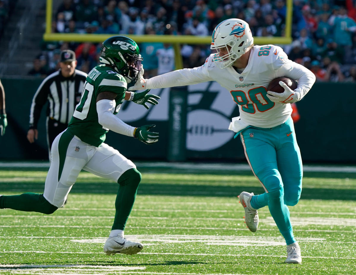 Tight end Pharaoh Brown could miss Dolphins game