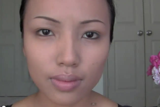 Promise Tamang Phan: Ohne Make-up ist sie ein ganz normales Mädchen (Screenshot: YouTube)