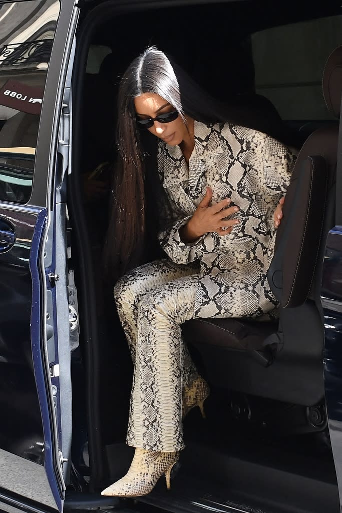 kim kardashian, snakeskin, paris, boots