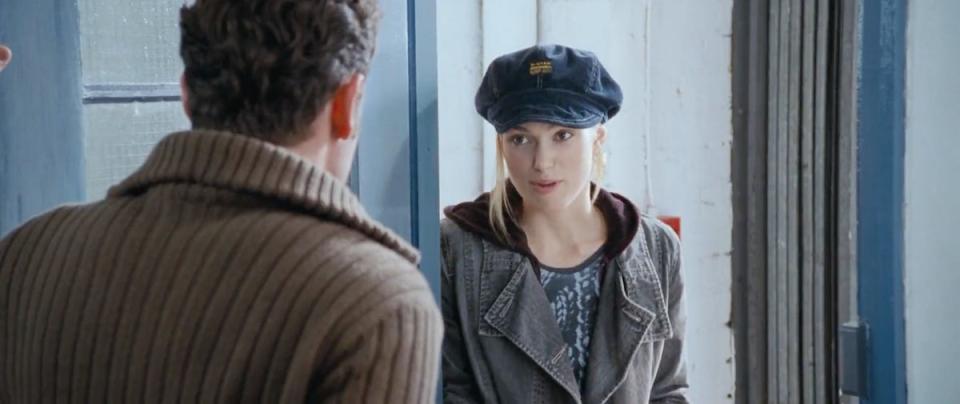 kiera knightley hat love actually