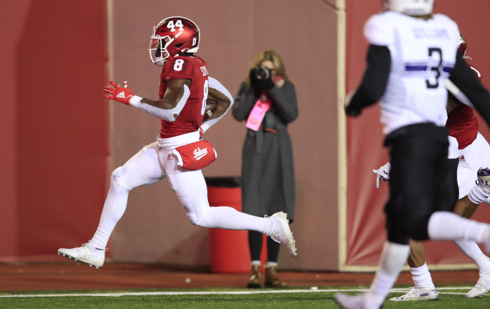 BLOOMINGTON, INDIANA - NOVEMBER 02:   Stevie Scott III #8 of the Indiana Hoosiers runs for a touchdown against the Northwestern Wildcats at Memorial Stadium on November 02, 2019 in Bloomington, Indiana. (Photo by Andy Lyons/Getty Images)