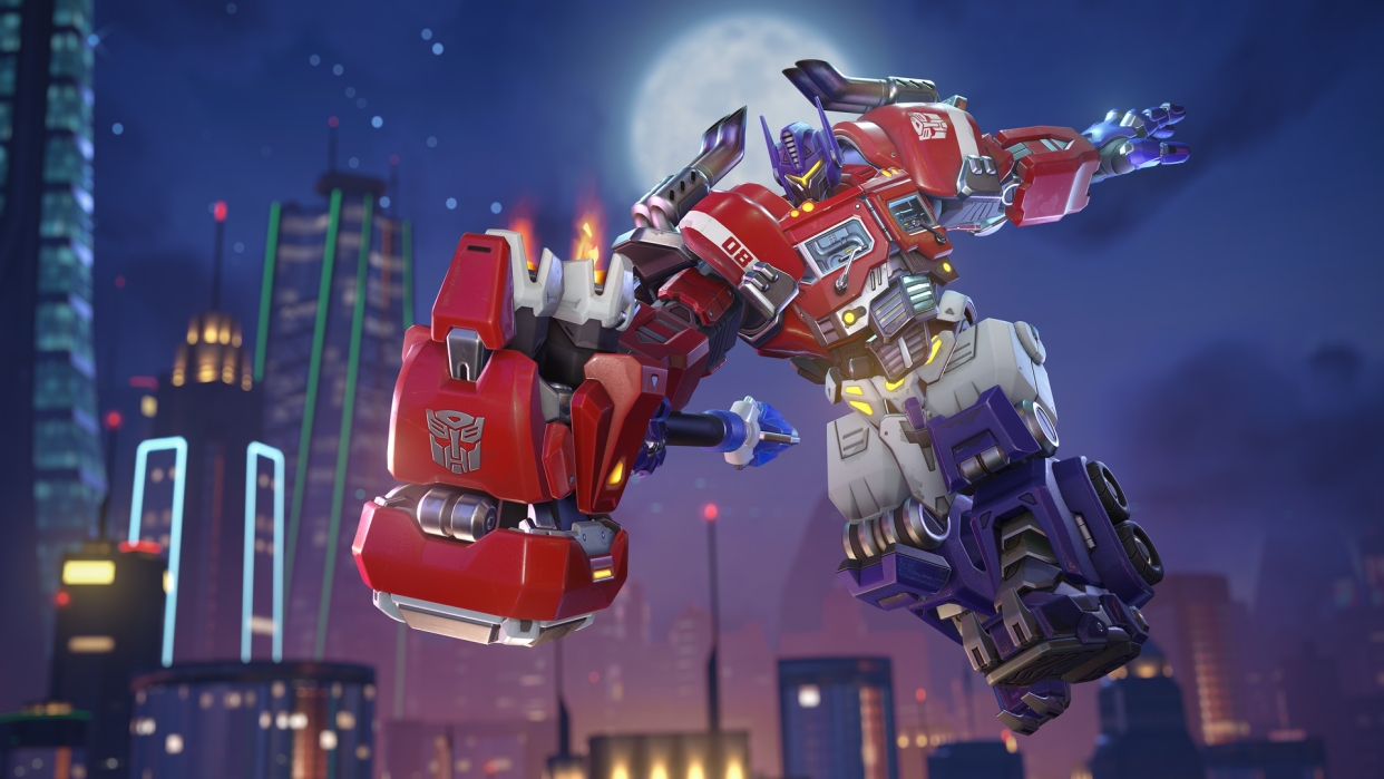  Optimus Prime Reinhardt skin. 