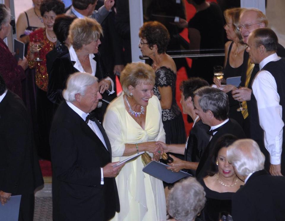 Grand opening gala of the Gallo Center for the Arts September 27, 2007, in Modesto, Ca.  Bob and Marie Gallo are greeted.     (Debbie Noda/The Modesto Bee)