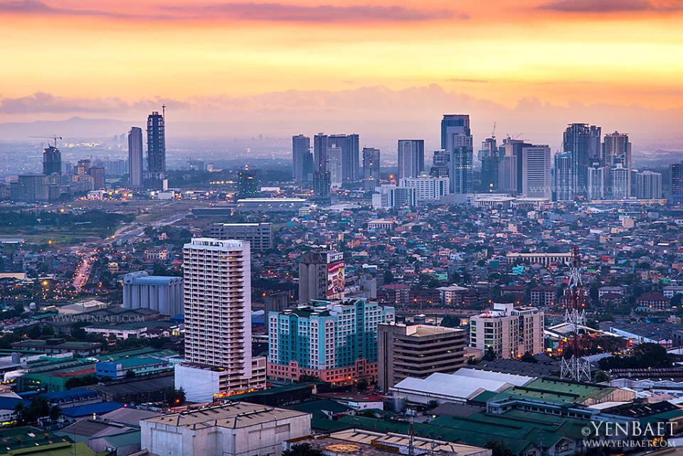 A construction boom has seen high-rise buildings sprouting all over the metro. (Yen Baet)