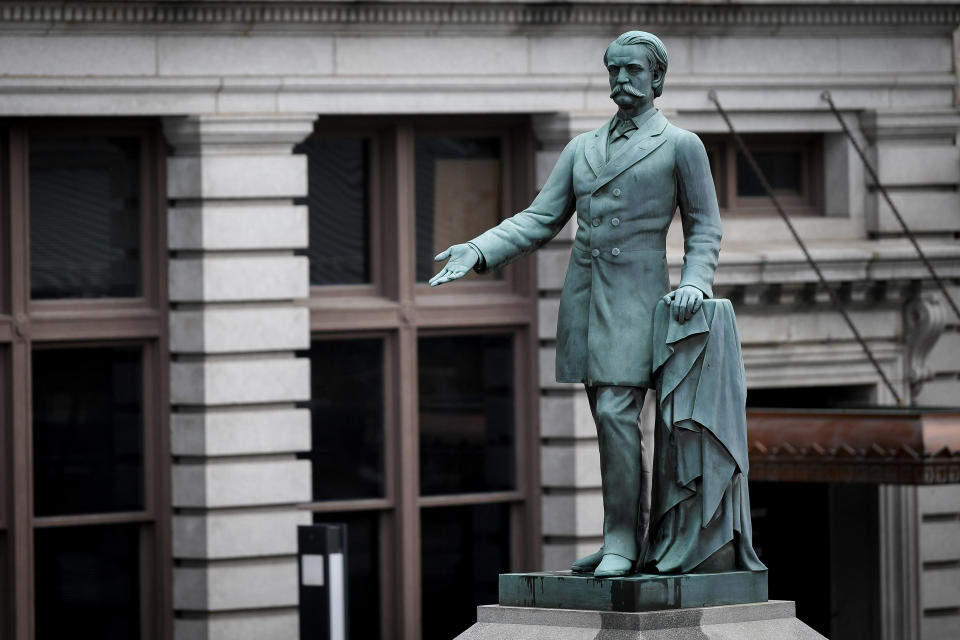 Lexington Mayor Jim Gray wants to remove two statues -- including one of former U.S. vice president and Confederate secretary of war John C. Breckinridge -- from outside the city's historic courthouse.&nbsp; (Photo: Bryan Woolston / Reuters)