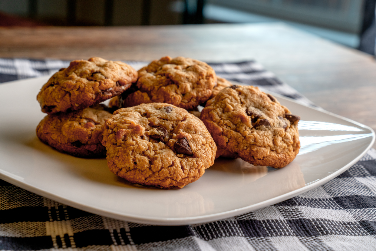 plate of cookies