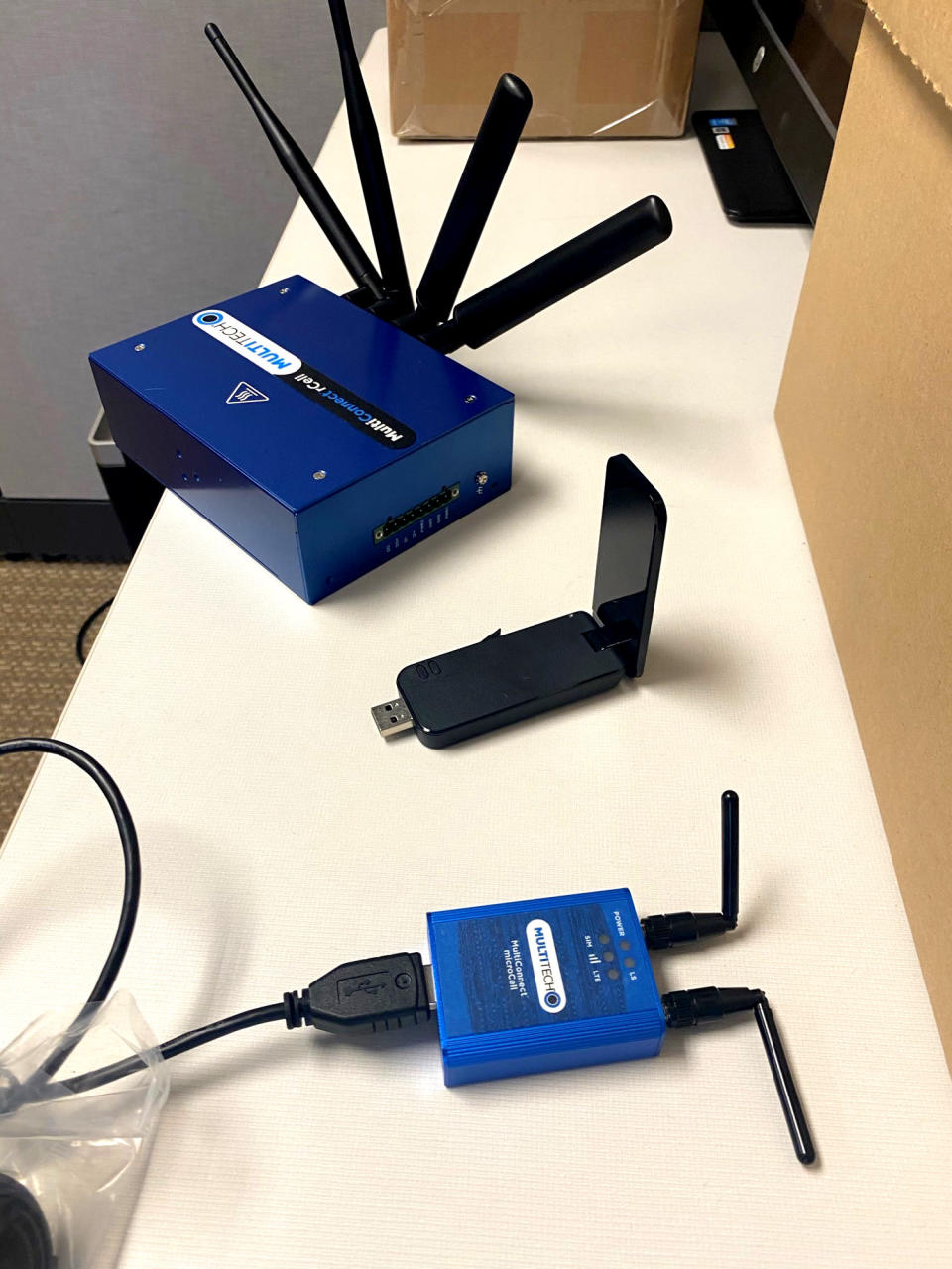 Cellular receivers distributed by the Dallas school district to people’s homes grab the cellular signal and convert it into a Wi-Fi signal. (Courtesy Dallas Independent School District)