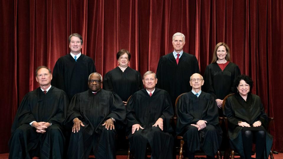 Der aktuelle Supreme Court der USA ist mehrheitlich mit konservativen Richtern und Richterinnen besetzt. (Bild: dpa)